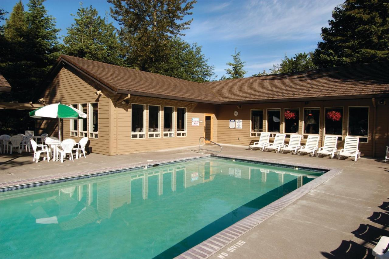 Whispering Woods Resort Welches Buitenkant foto