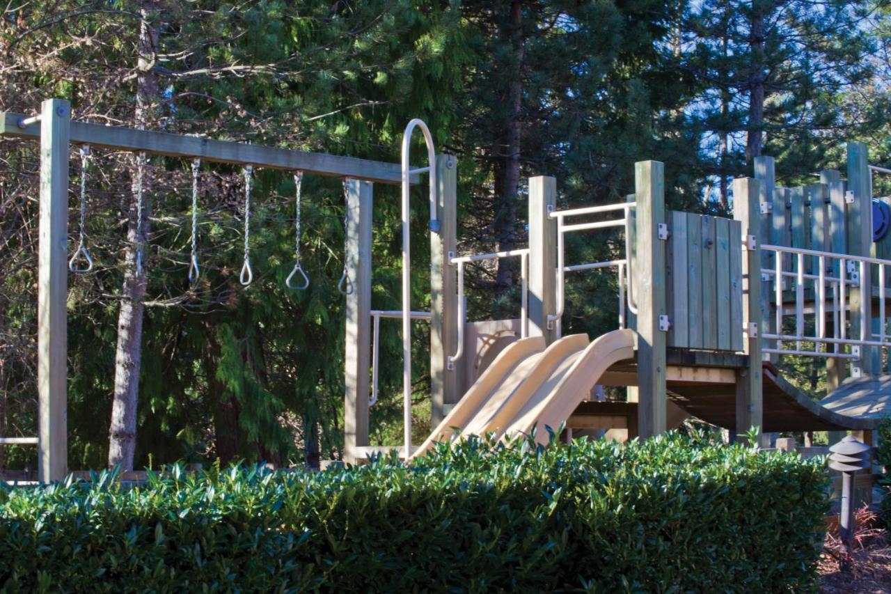 Whispering Woods Resort Welches Buitenkant foto