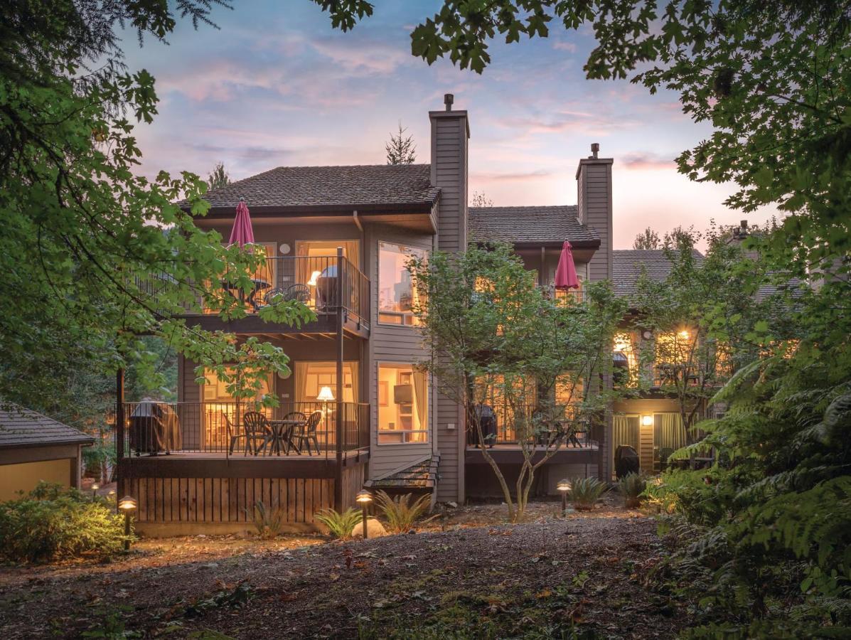 Whispering Woods Resort Welches Buitenkant foto