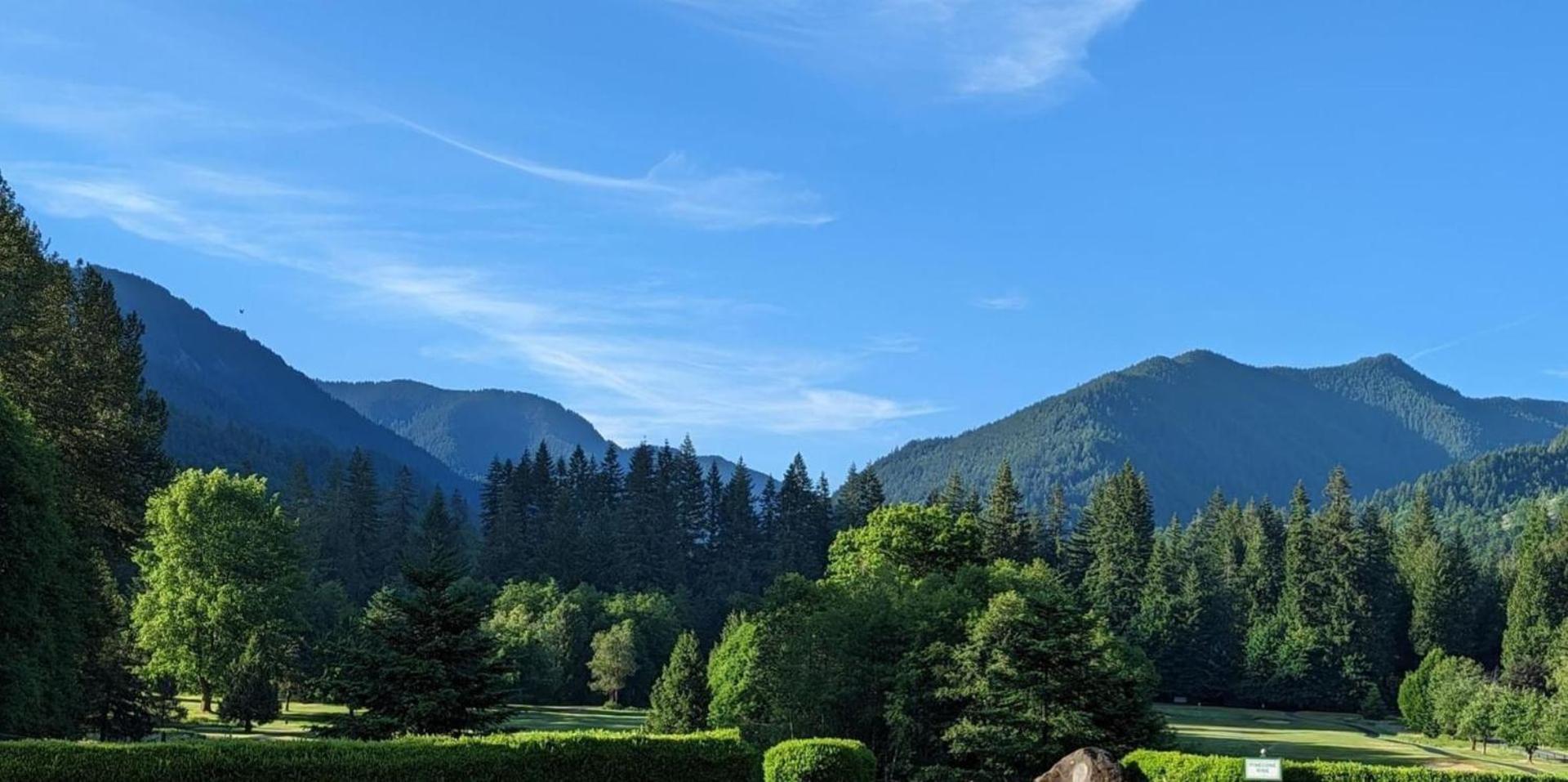 Whispering Woods Resort Welches Buitenkant foto